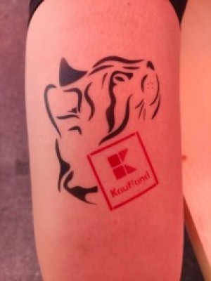 Airbrush tattoo